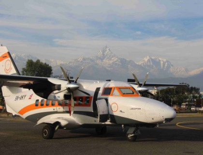 World´s Most Dangerous Airport Becomes a Toehold for Aid after Nepal Earthquakes